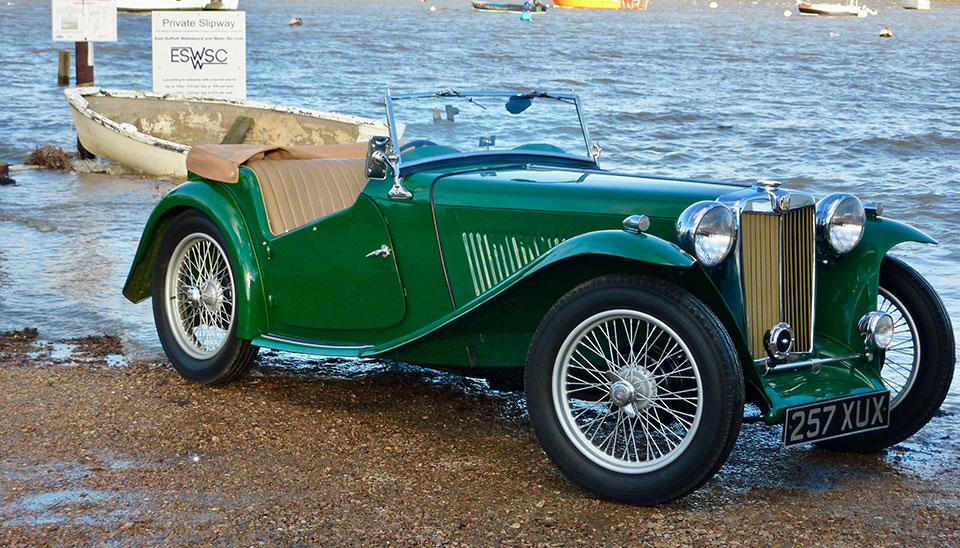 1949-MG-TC-Powered-by-a-Shield-Classic-242-73AH-Battery_2.jpg 1949-MG-TC-Powered-by-a-Shield-Classic-242-73AH-Battery_2.jpg